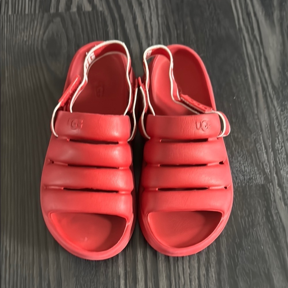🍍 UGG Sport Yeah  Unisex Kids Pink Slip On Slingback Sandal Size 4🍍